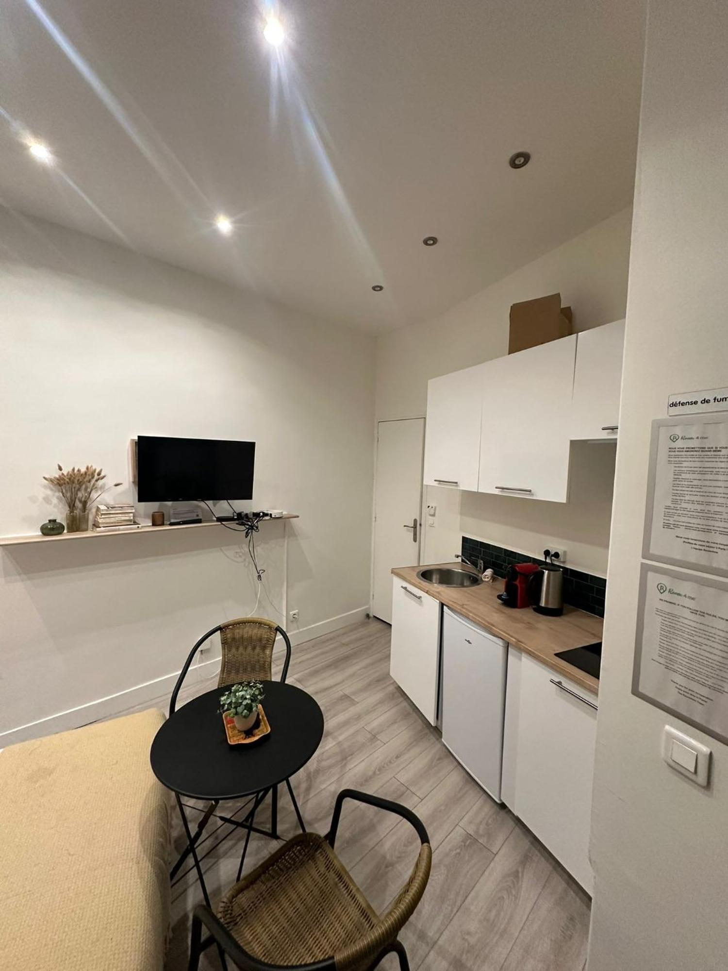 Charmant Studio Париж Экстерьер фото