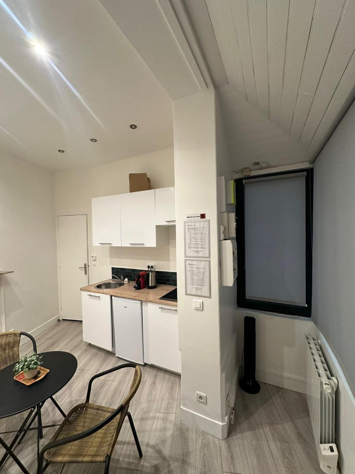 Charmant Studio Париж Экстерьер фото